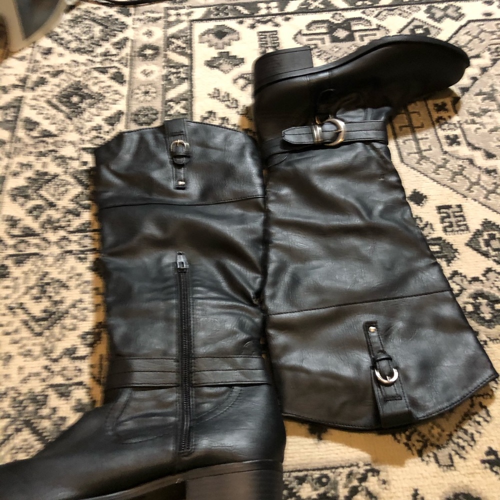 Black boots